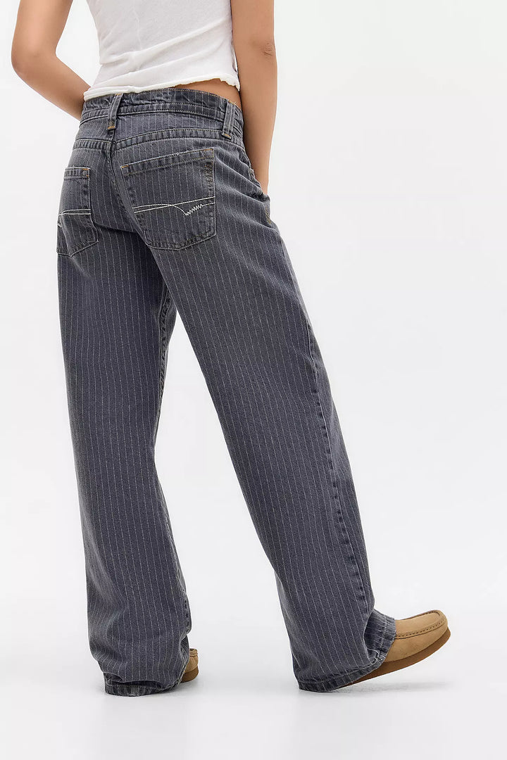 Ontspannen fit vrijetijdsbroek voor dames, met wijde pijpen en comfortabele rechte pasvorm.