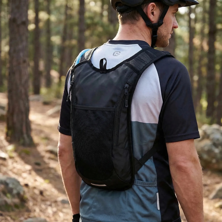 Unisex 10L fiets drinkrugzak, duurzaam & waterafstotend. Ideaal voor mountainbiken en wandelen.
