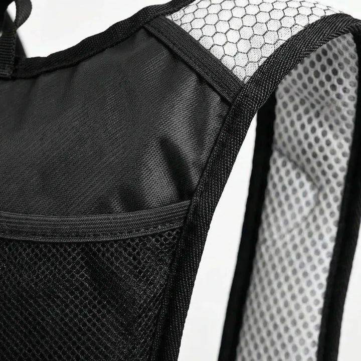 Duurzame unisex sporttas/rugzak 10L, perfect voor fietsers en wandelaars. Waterafstotend voor outdoor avonturen.