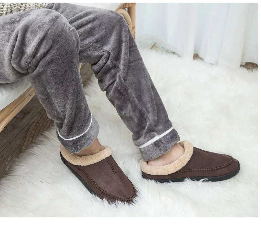 Antislip heren pantoffels, veilig en stabiel op gladde oppervlakken; comfortabel.