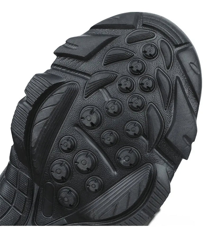 Kaki kleurige snowboots voor heren met stevige grip op de zool