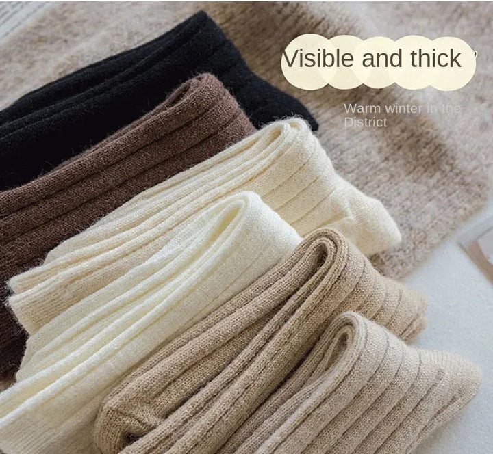 Essentiële warme dames wintersokken, perfect voor de winter. Comfortabel en één maat.