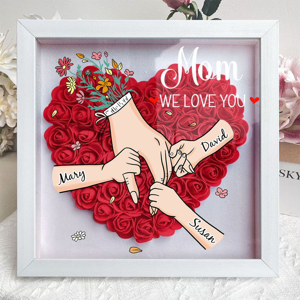 Gepersonaliseerde schaduwbox met familienamen, perfect als tijdloos Moederdag cadeau.