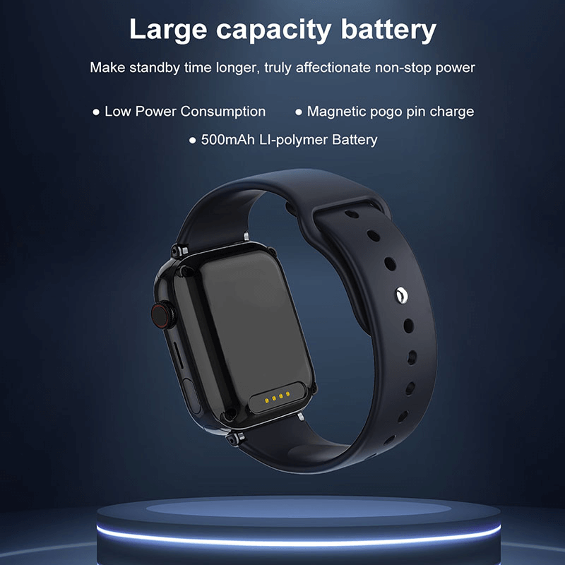 Achterkant van de zwarte kinder smartwatch met oplaadpogos