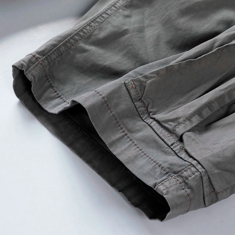 Overzicht van de verschillende kleuropties voor deze heren cargoshort