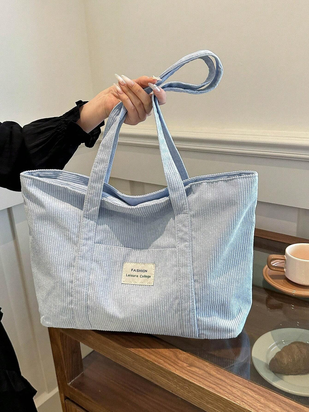 Ruime dames studententas, casual totebag. Grote schoudertas, geschikt voor school en dagelijks gebruik.