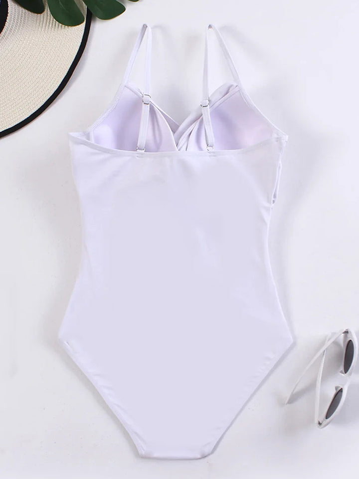 Jouw comfortabele plus-size dames badpak. Trendy zwemkleding en stijlvolle strandmode in grote maten.