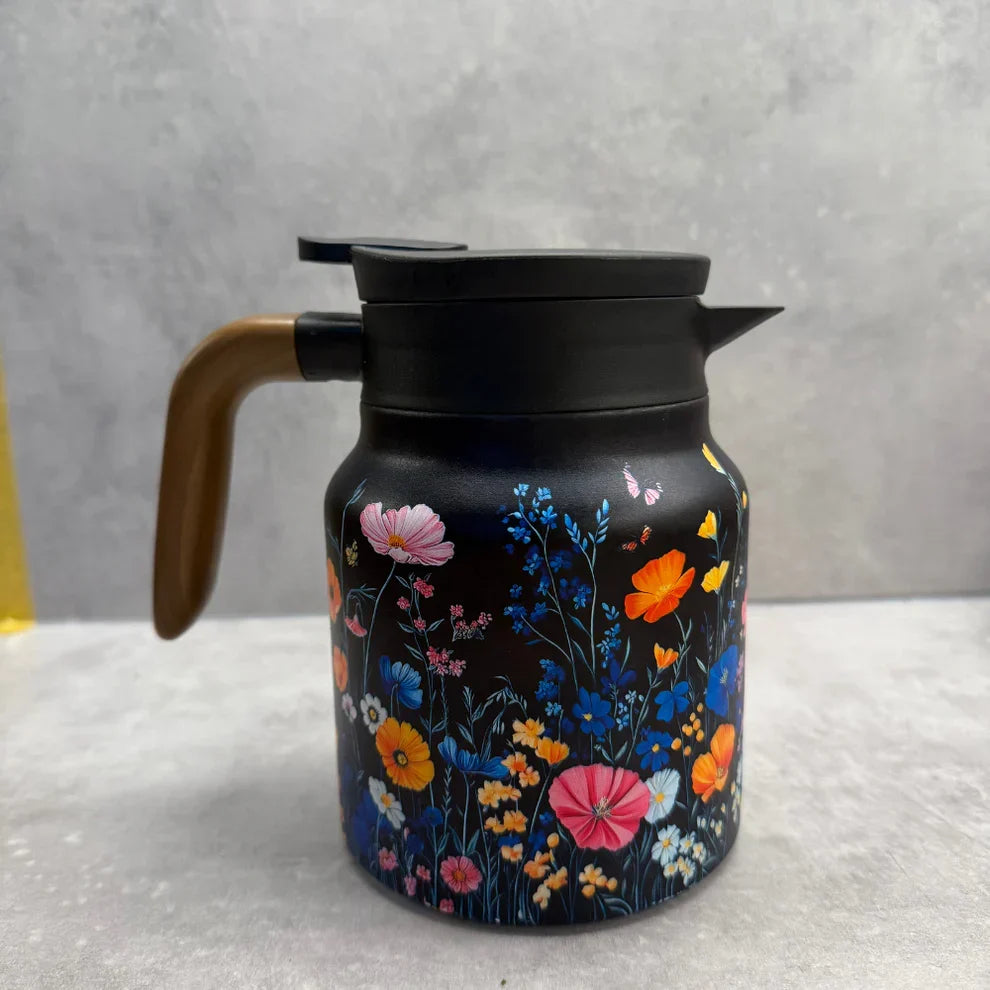 Hotpot theepot met theezeef, maakt het zetten van heerlijke losse thee eenvoudig en warm.