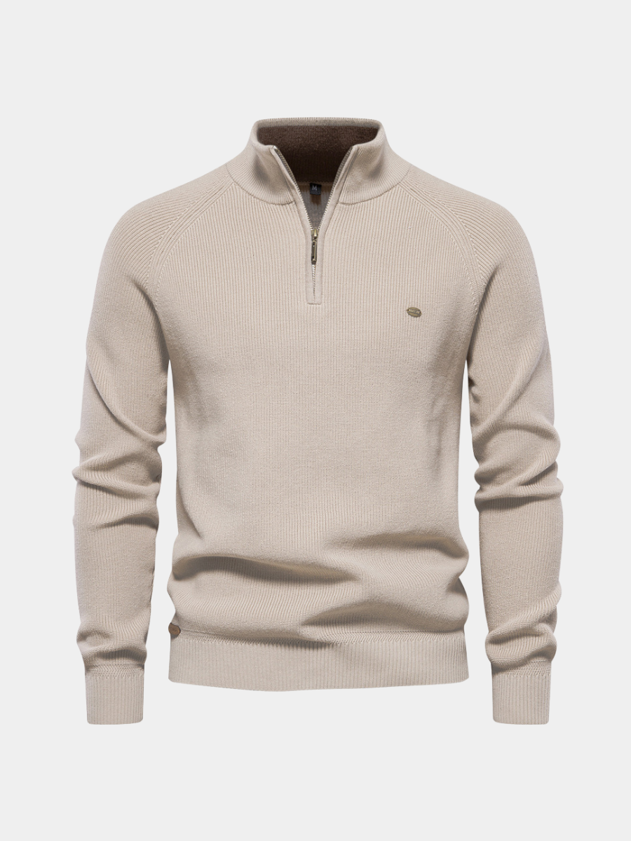 Blauwe luxe heren half zip trui, comfortabel en stijlvol. Essentiële herenmode voor koude dagen.
