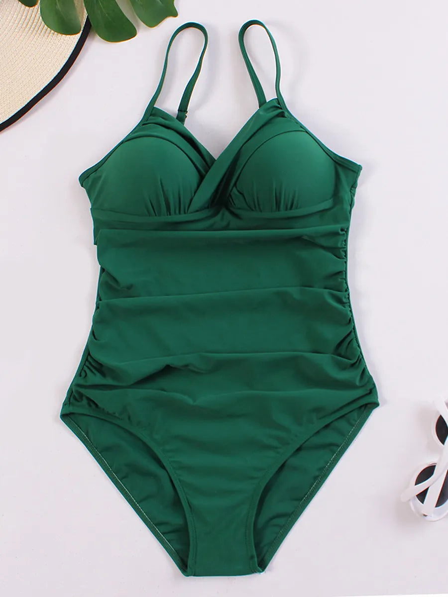 Stijlvol effen dames badpak in plus-size. Perfecte zwemmode voor een trendy zomerlook, ook voor grote maten.