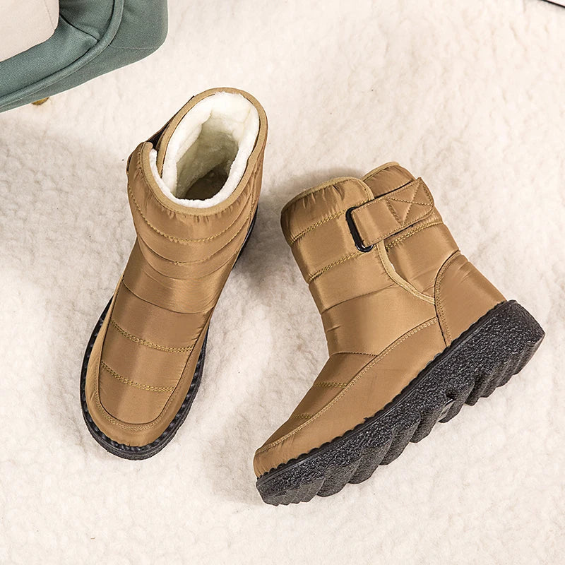 Antislip plateauzool van de unisex sneeuwlaarzen, zorgt voor stabiliteit op gladde en ijzige ondergrond.