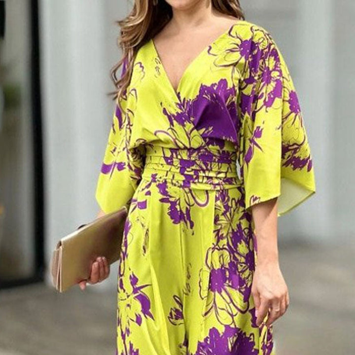 Volledige outfit van de elegante dames jumpsuit