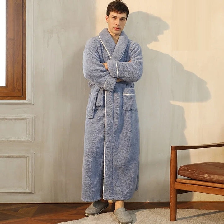 Ultiem comfortabele heren winter badjas, gemaakt van zacht fleece met een warme omslagkraag voor ontspanning.