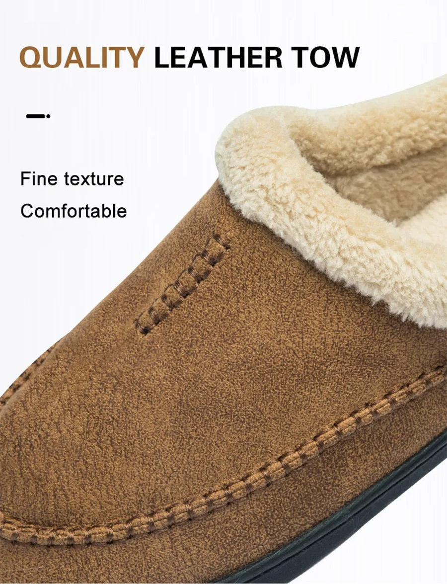 Bovenaanzicht van luxe heren pantoffels, klaar om in te stappen; makkelijk aan-uit.