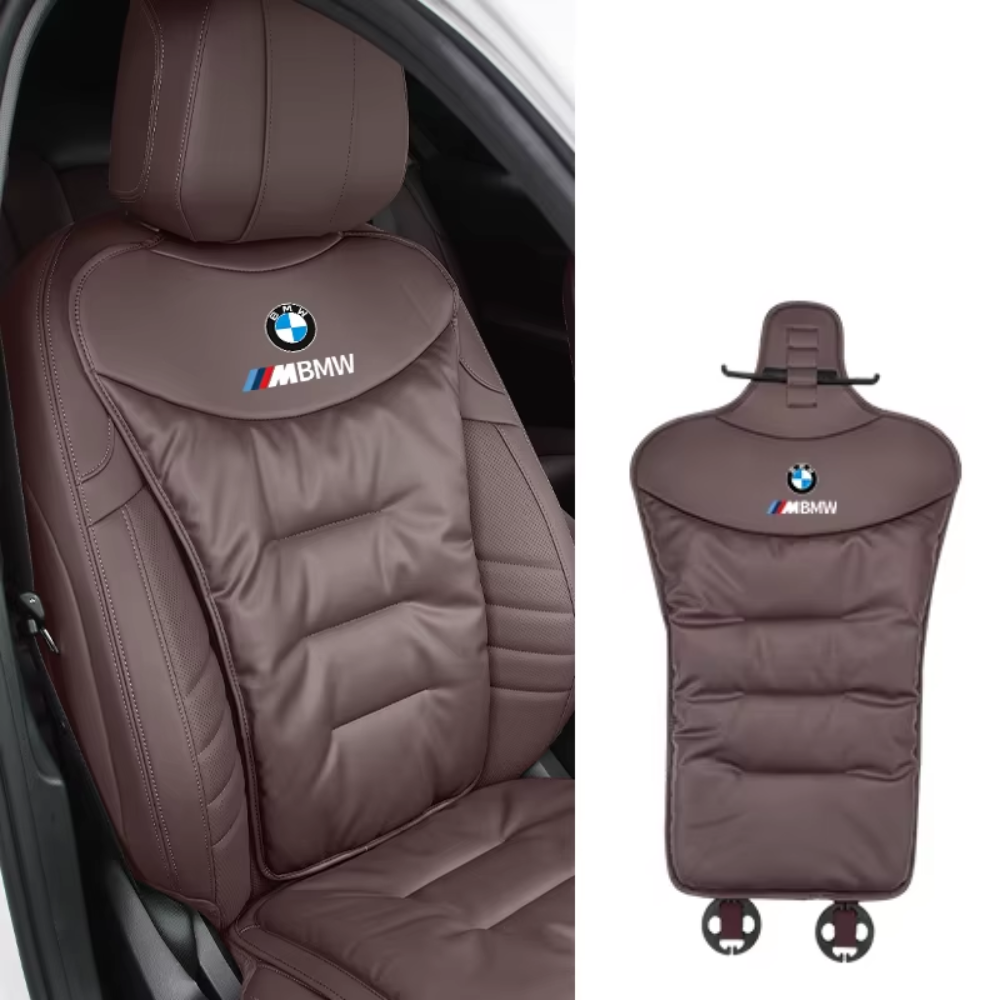Chauffeur geniet van optimaal rijcomfort met universeel ergonomisch auto-rugkussen in autostoel.