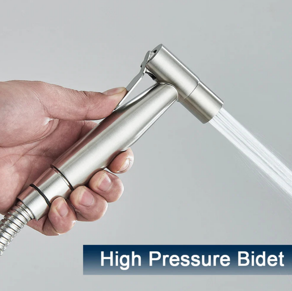 Zwarte handdouche toilet bidet sproeier met slang voor badkamer hygiëne
