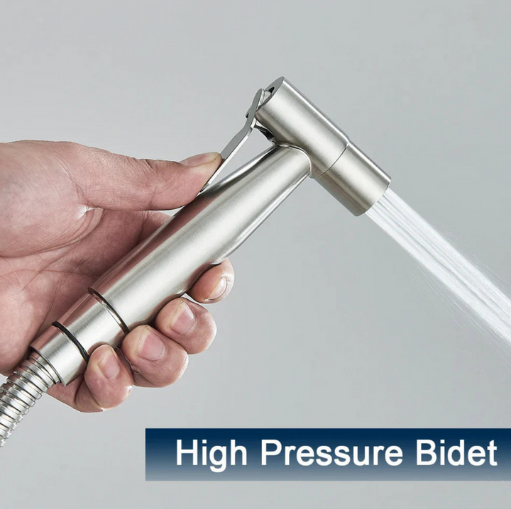 Zwarte handdouche toilet bidet sproeier met slang voor badkamer hygiëne