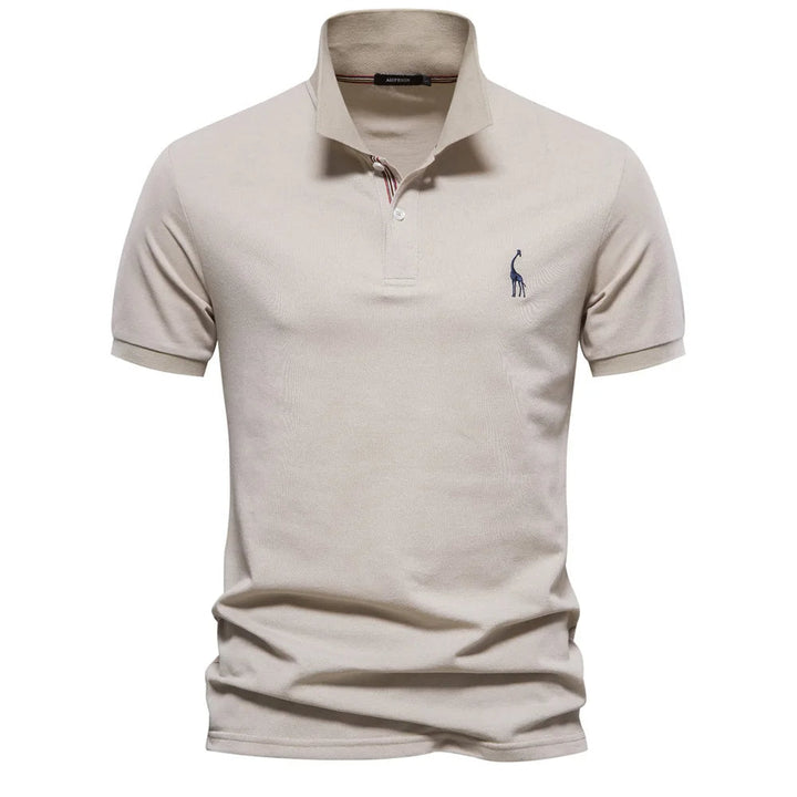 Stijlvolle klassieke polo met borduurwerk, perfect voor zowel casual als geklede gelegenheden.