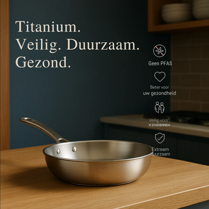 Titanium pan op houten aanrecht met gezondheidssymbolen ernaast