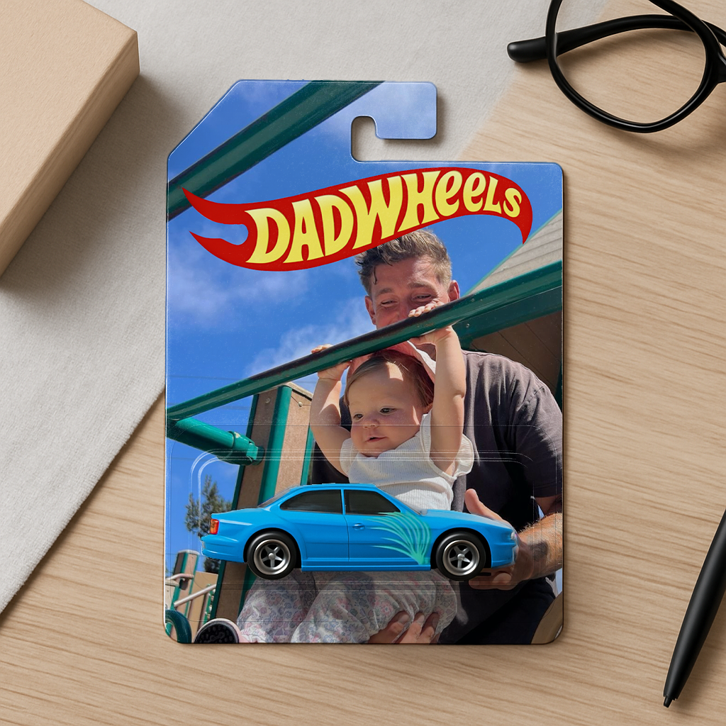 Speciale cadeauverpakking voor speelgoedauto's. Personaliseer met foto of tekst voor een uniek geschenk.