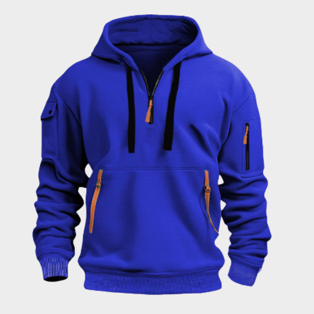 Detailopname van de capuchon en het trekkoord van deze heren hoodie