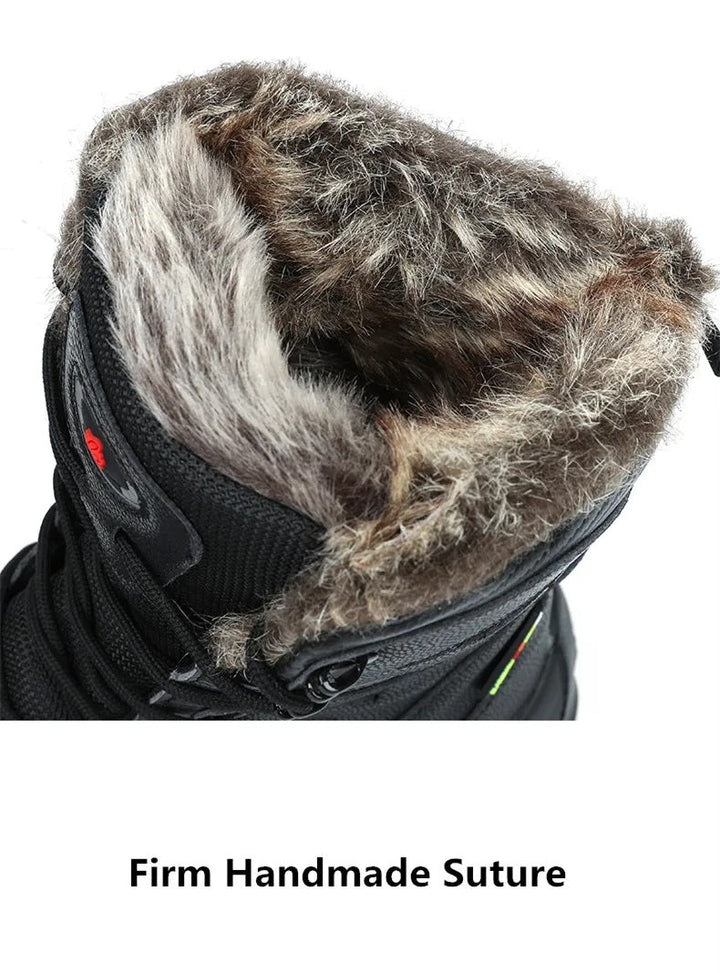 Zijaanzicht van warme heren winterlaarzen met antislip zool