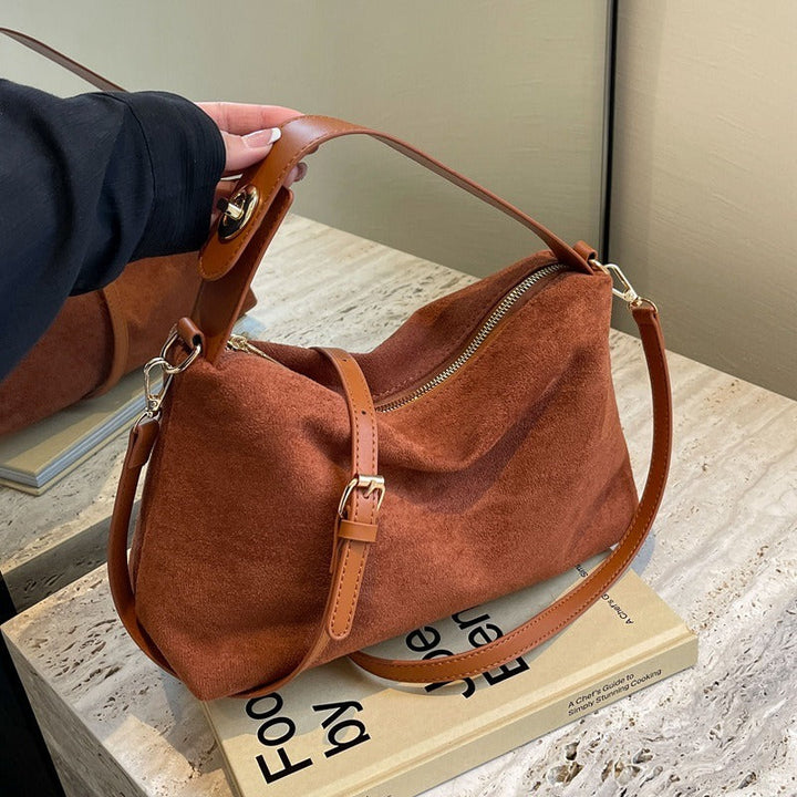 Dames retro schoudertas, elegant en praktisch, perfect accessoire voor elke stijlvolle vrouw.