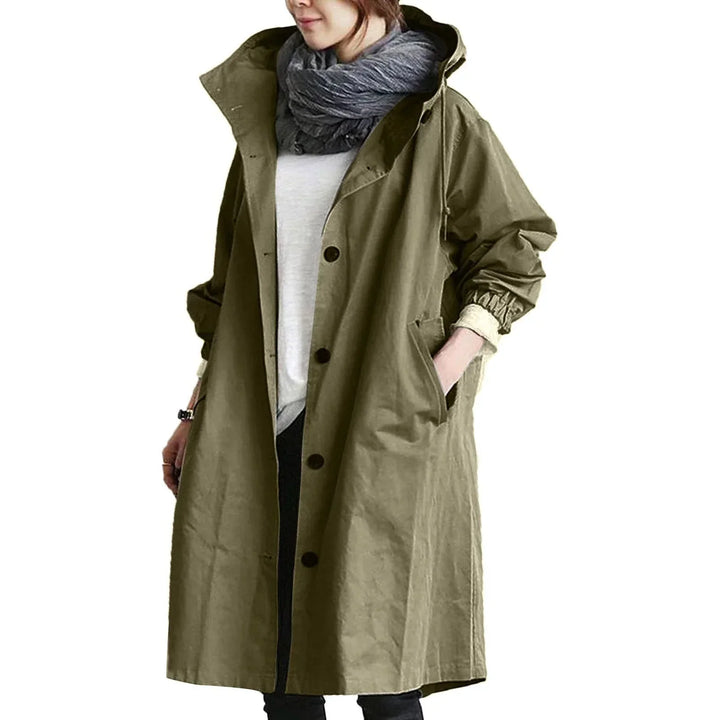 Stijlvolle chique dames regenjas Mackintosh, perfect voor weerbestendige elegantie in lente, zomer en herfst.