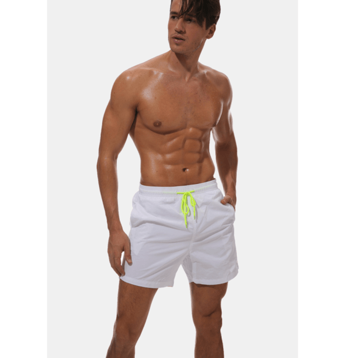Blauwe heren zwemshorts met trekkoord, sneldrogend en sportief voor elke wateractiviteit.