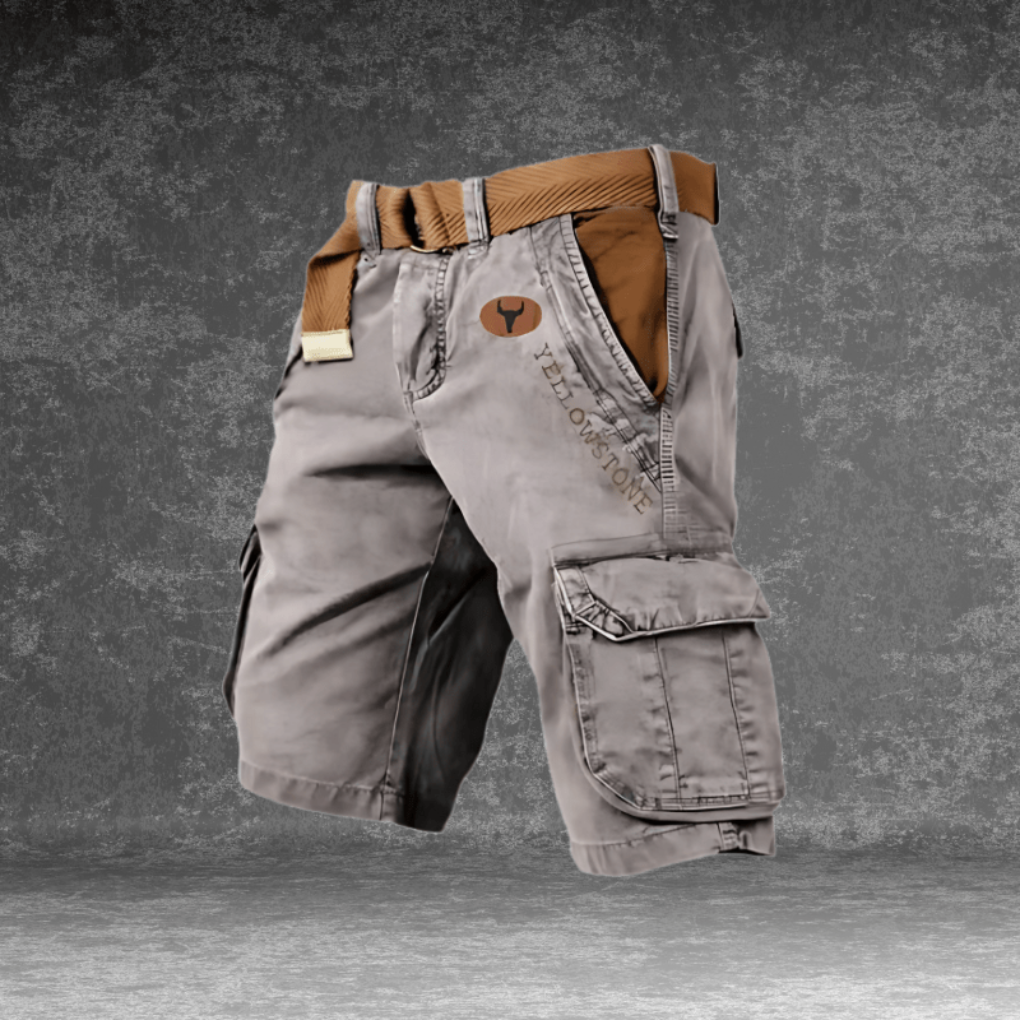 Heren cargo shorts in grijs met Yellowstone-detail en bruine riem, ideaal voor casual gebruik.