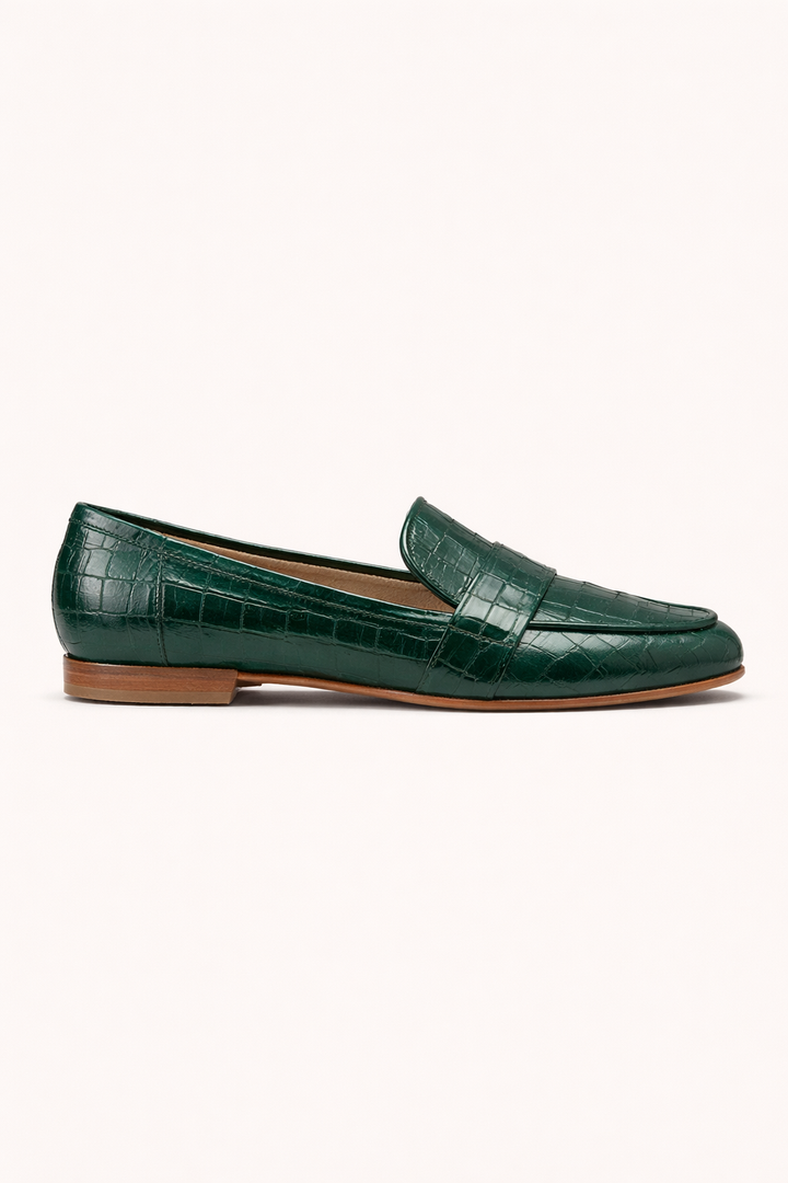 Elegante groene platte dames instappers, perfecte casual mocassins. Comfortabele schoenen voor lente en zomer.