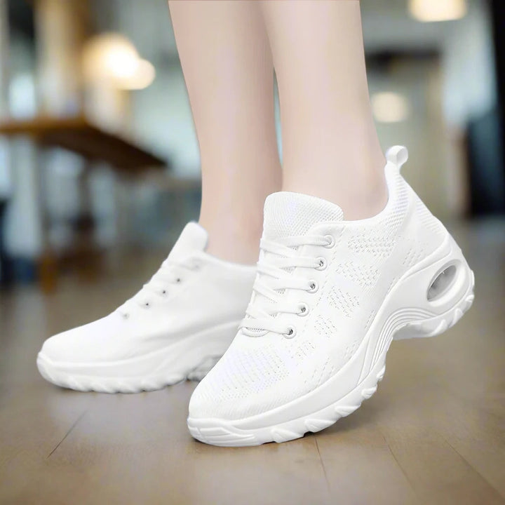 Anti-slip dames werkschoenen, perfect voor veilige grip in horeca en andere veeleisende werkomgevingen.