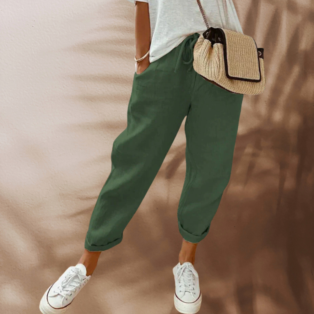 Veelzijdige casual dames zomerbroek, perfect voor zowel ontspannen als stijlvolle zomeroutfits.