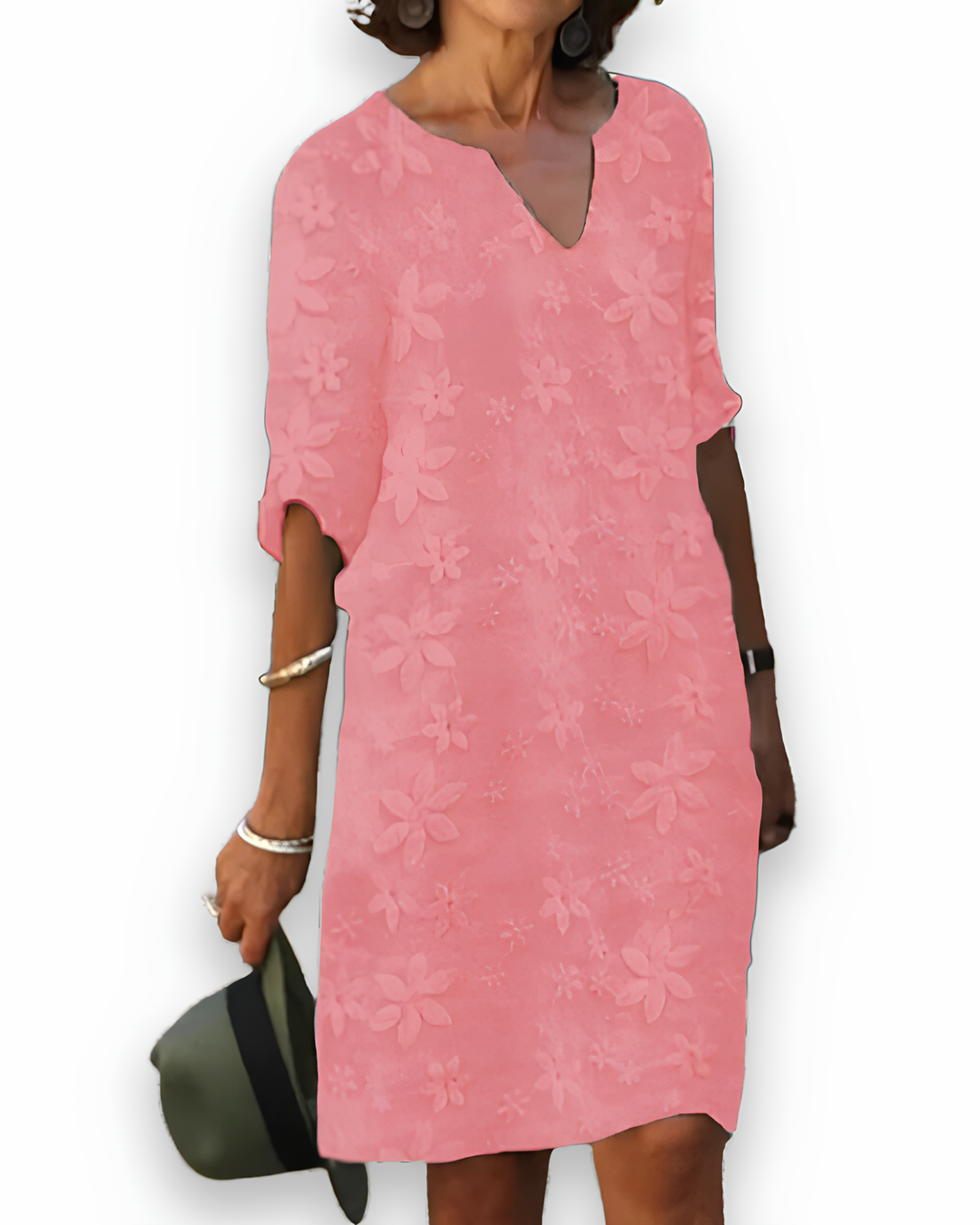 Luchtige roze dames zomerjurk met bloemdetails voor een vrouwelijke look