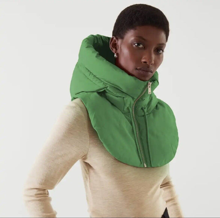 Groene capuchon sjaal voor de winter