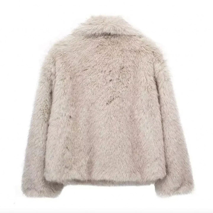 Warme damesjas voor de winter, chique en comfortabel, ideaal als bovenkleding.