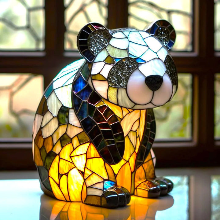 Bovenaanzicht van een handgemaakte glas-in-lood dierenlamp, tafellamp met unieke patronen.