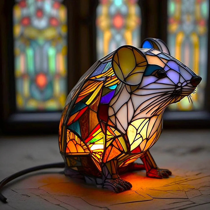 Unieke griffioen dierenlamp van glas-in-lood, handgemaakte tafellamp voor mystieke sfeerverlichting.