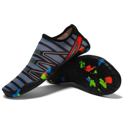 Stijlvolle multi-inzetbare waterschoenen, geschikt voor zowel heren als dames tijdens diverse watersporten.