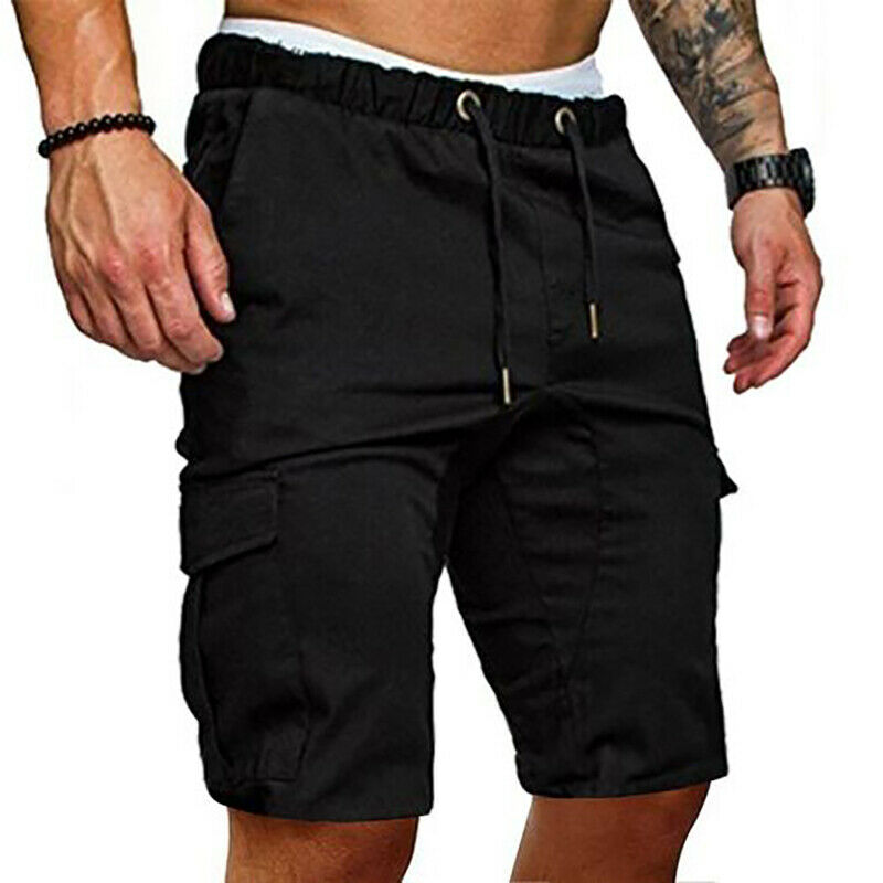 Detail van de elastische tailleband en trekkoord van de herenshort voor een verstelbare pasvorm