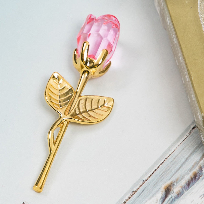 Kristallen roos decoratie voor valentijn en liefde