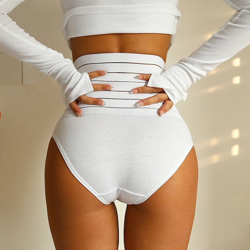Witte shapewear slip die zorgt voor een mooi en glad silhouet bij dames