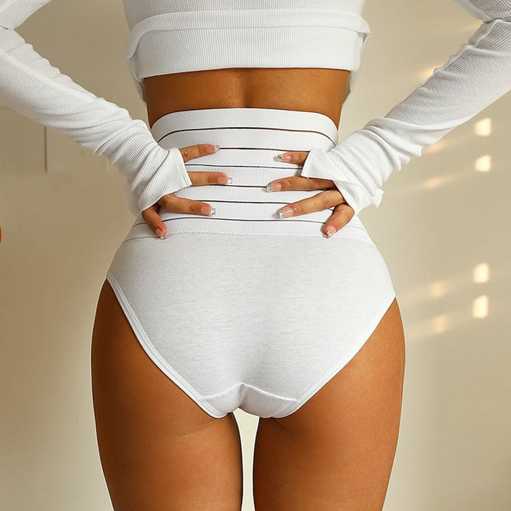 Witte shapewear slip die zorgt voor een mooi en glad silhouet bij dames