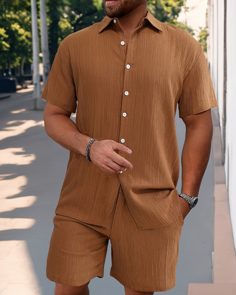 Comfortabele korte broek voor heren, onderdeel van een zomerse set, voor strand en vrije tijd.