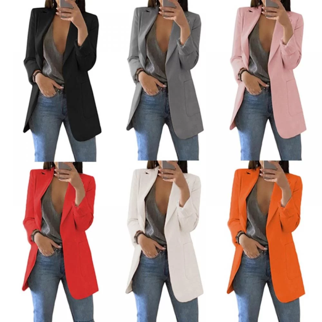 Model toont de veelzijdigheid van de Dames Slim-Fit Blazer Katie in een levendige kleur.