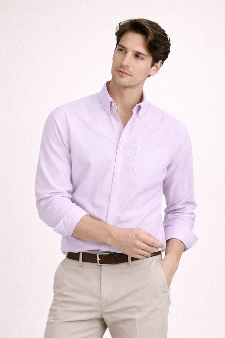 Nieuw herenoverhemd lange mouwen, netjes gevouwen, klaar voor casual of zakelijke outfits, een must-have shirt.