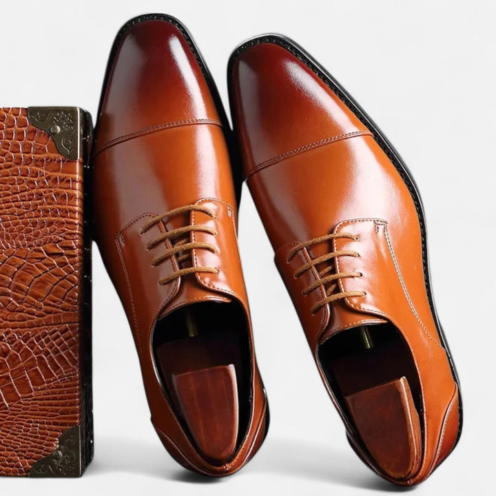 Bruine Nathan Oxford herenschoenen met klassieke vetersluiting