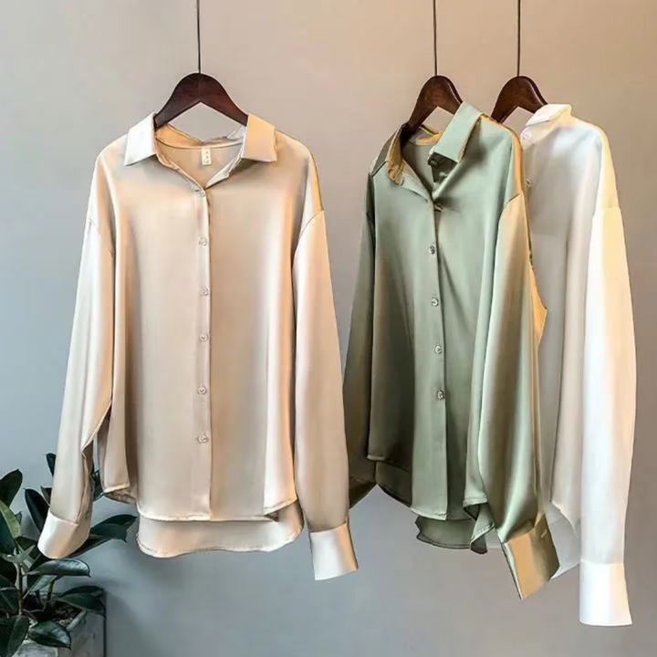 Klassieke zwarte damesblouse met lange mouwen in comfortabele grote maat