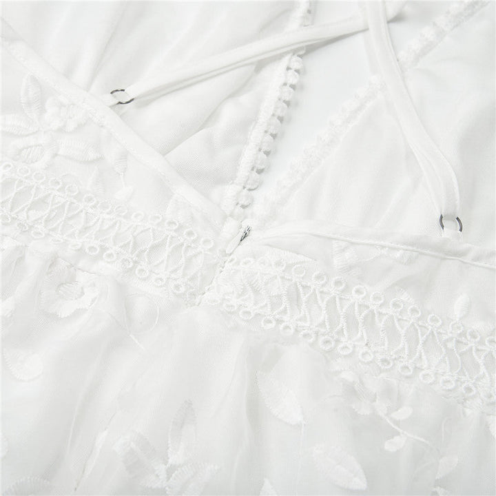 Casual witte zomerjurk voor dames met open rug en verstelbare bandjes, elegante strandjurk.