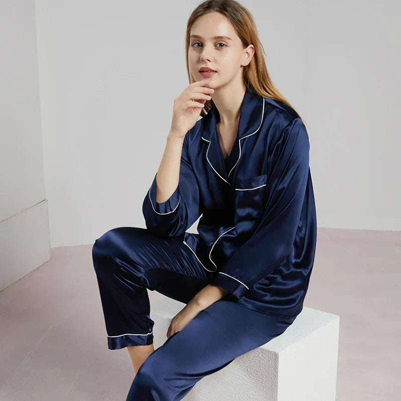Sfeervolle weergave van de Celeste pyjamaset
